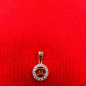 Jewelry - Gold Chanel pendant Jewelry - Gold Chanel pendant